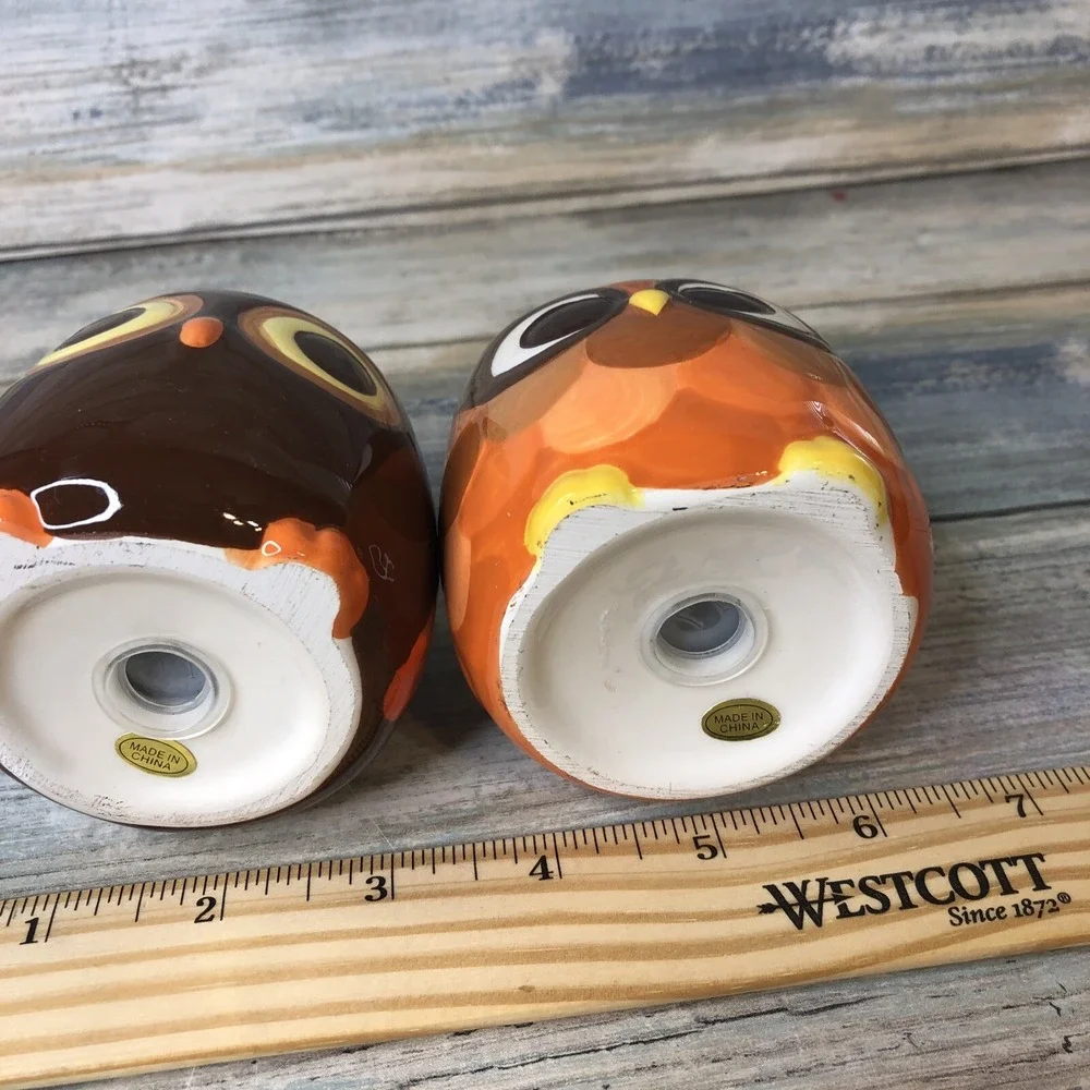 Mesa Home Products Ceramic Owl Salt and Pepper Shaker Set C. 1970's